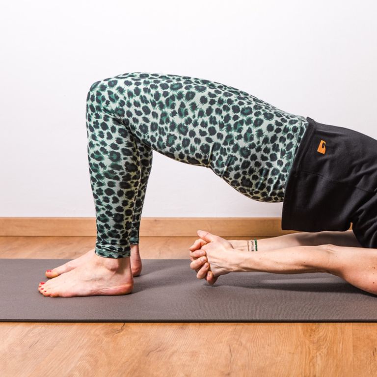 Schulterbrücke im Beckenbodentraining- Setu Bandha Sarvangasana